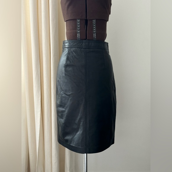 Women’s vintage The LERTHER RANCH LE RANCH DU CUIR leather skirt - Picture 3 of 16